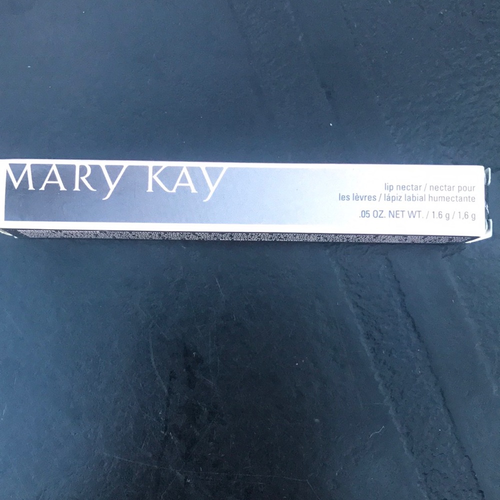 Mary Kay lip nectar in mango